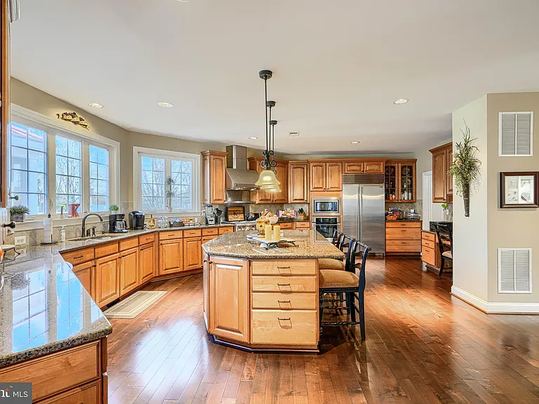 1319 Martin Meadows Dr — Photo 42