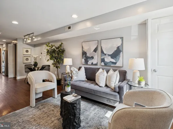 728 19th St NE, Washington, DC 20002