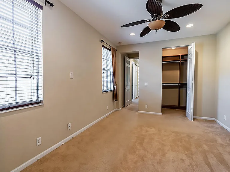 2502 NW 4th St — Photo 13
