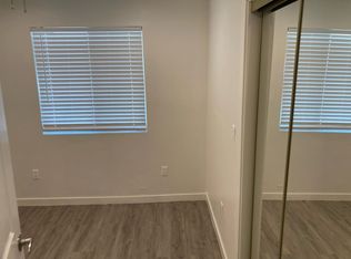 425 W 53rd St, Los Angeles, CA 90037
