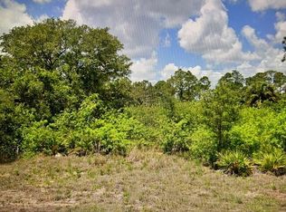 8013 Buttercup Cir, Labelle, FL 33935