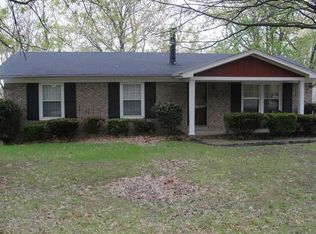 5819 Pine Mountain Dr, Louisville, KY