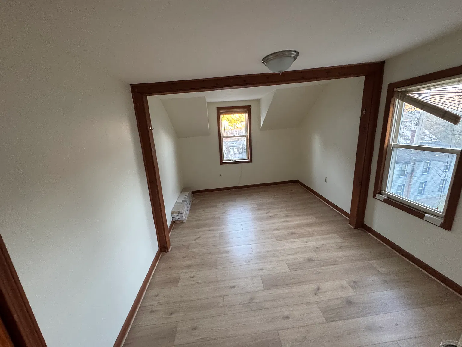 2 bed, $1,400 — Photo 4