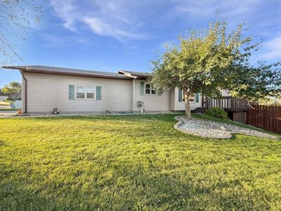 23 Moraine Point, Minot, ND, 58703