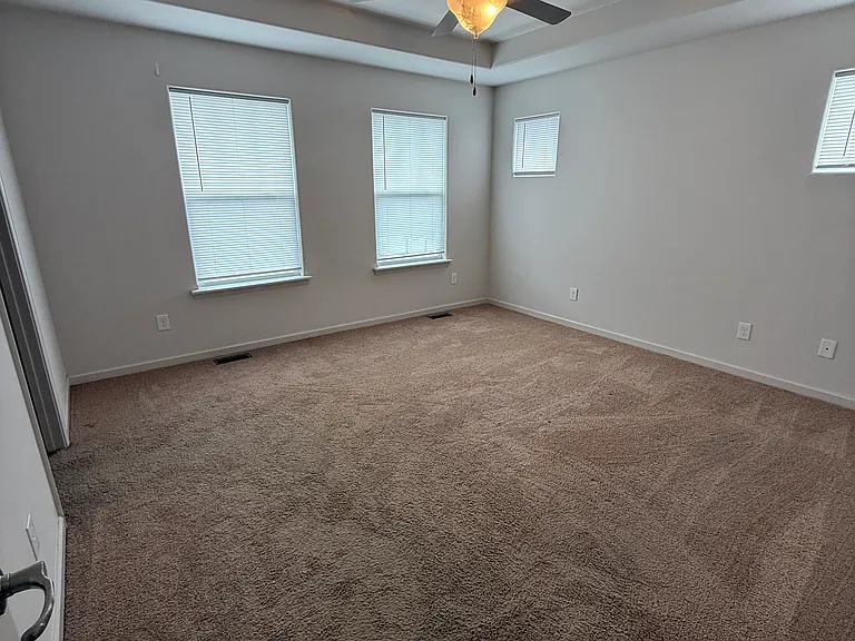 252 Old Woolen Mill Ln — Photo 8