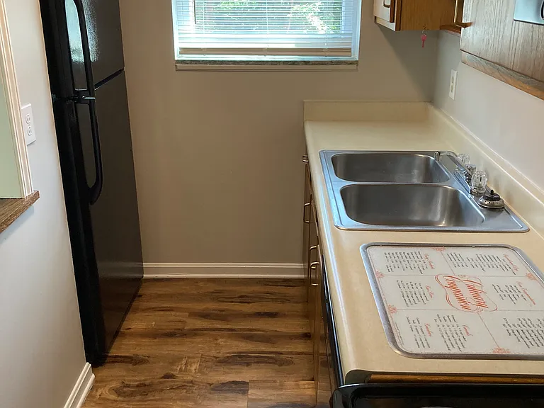1501 Cowling Ave #3 — Photo 7