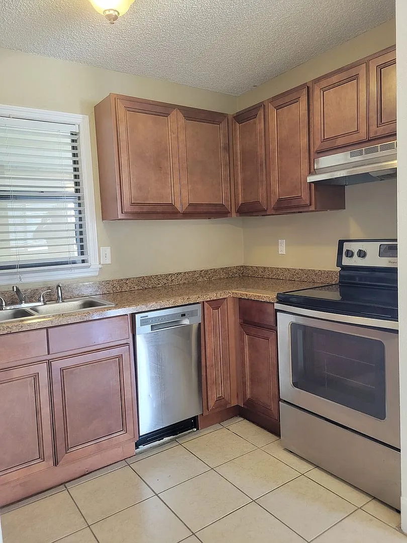 1800 3rd Ct SE — Photo 3