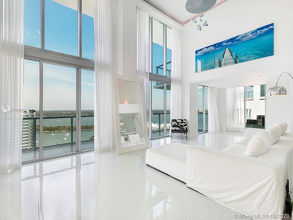 2nd image of 7928 East Dr #Penthouse 1