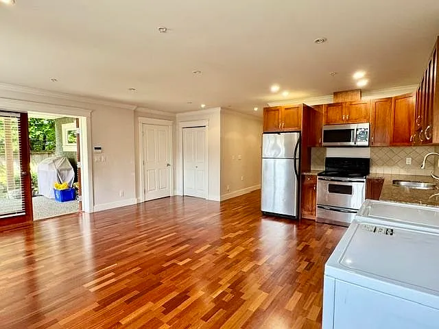 3XX8 W 44th Ave — Photo 2