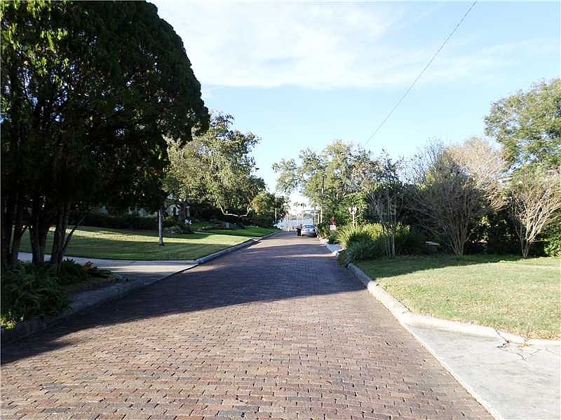 2nd image of 2308 Coventry Ave