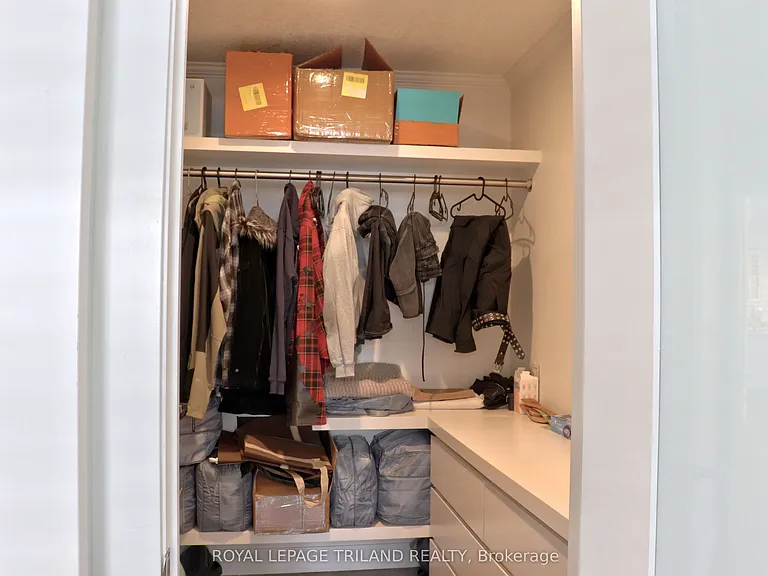 500 Talbot St #803 — Photo 14