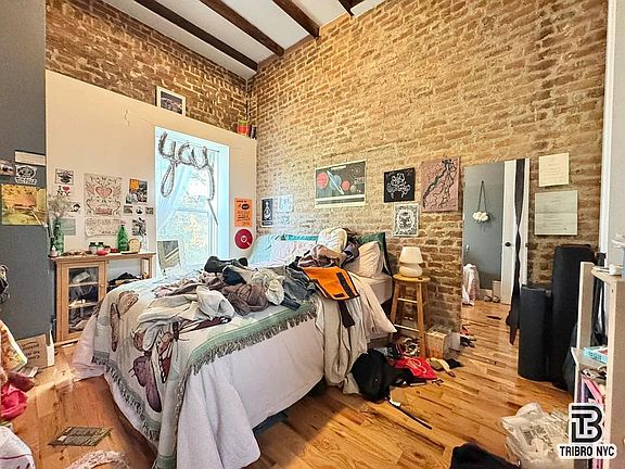 5th image of 66 Halsey St APT 4