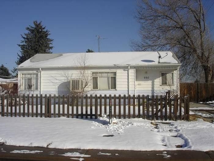 1st image of 990 S Canosa Ct