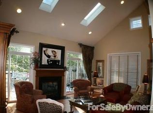 12 Pyles Mountain Dr, Avondale, PA 19311