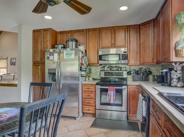 40 State Highway 3149, Butler, KY 41006