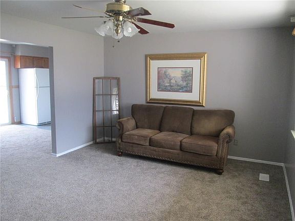 4th image of 1003 Corona Cir