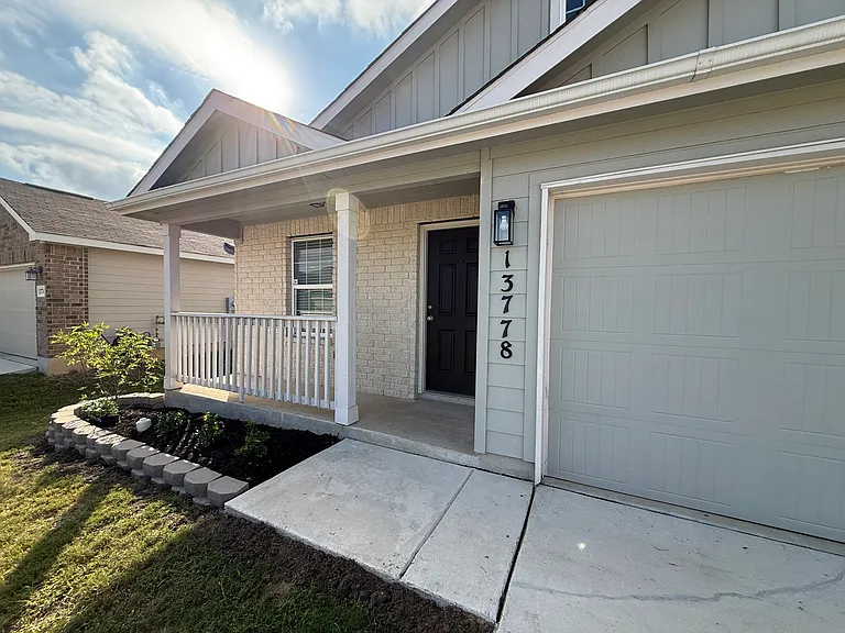13778 Bradford Park — Photo 12