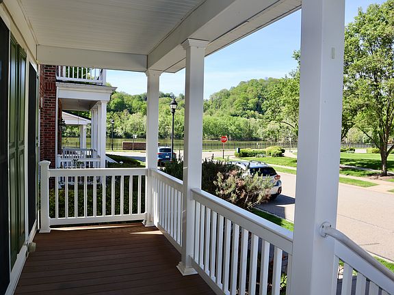 3rd image of 154 Park Sq
