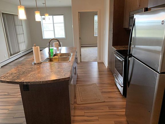 4th image of 1144 Adamson Dr