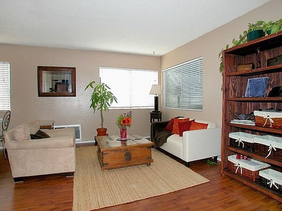 2nd image of 4768 35th St APT 7