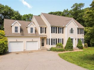 77 Falls Landing Rd, Deep River, CT 06417
