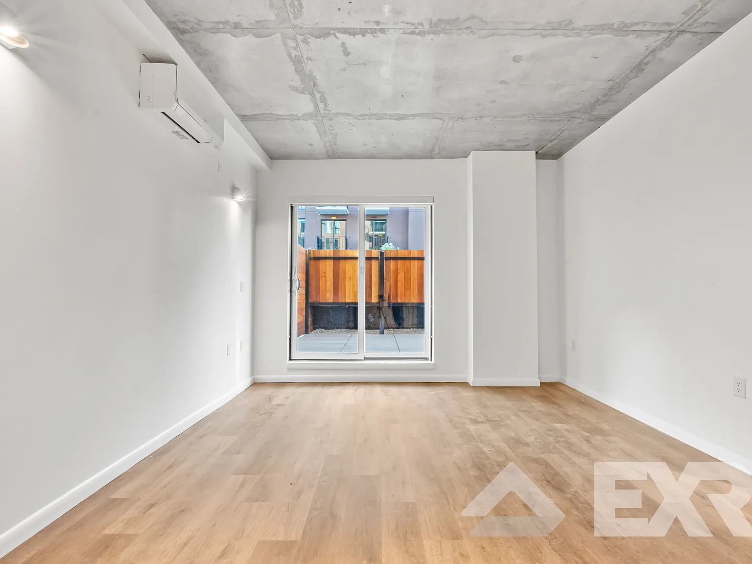 150 Noll Street — Photo 4
