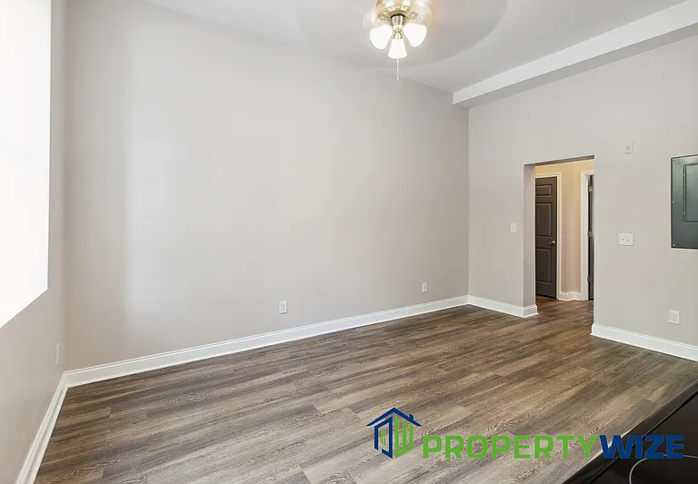 833 Hollins St #1F — Photo 17