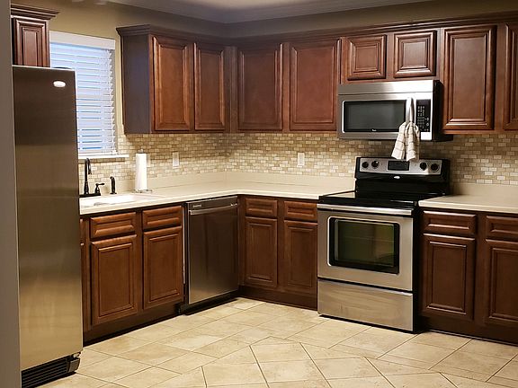 5th image of 119 Somerset Dr