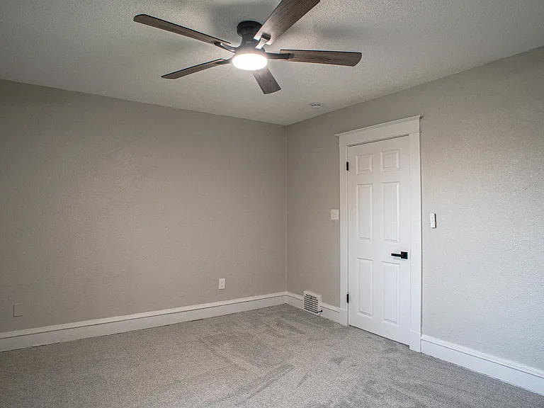 3417 Bellefontaine St — Photo 26