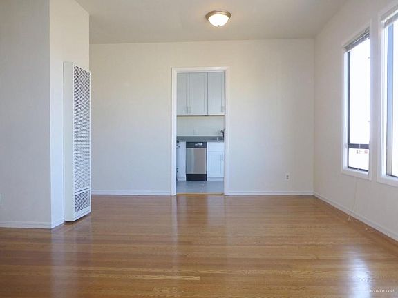 5th image of 80 Terra Vista Ave APT 9