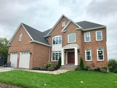 2 Hitching Hill Rd, Saugus, MA, 01906