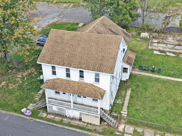 101 E Colliery Ave, Tower City, PA 17980