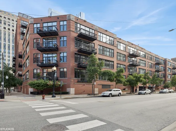 333 W Hubbard St APT 2E, Chicago, IL 60654