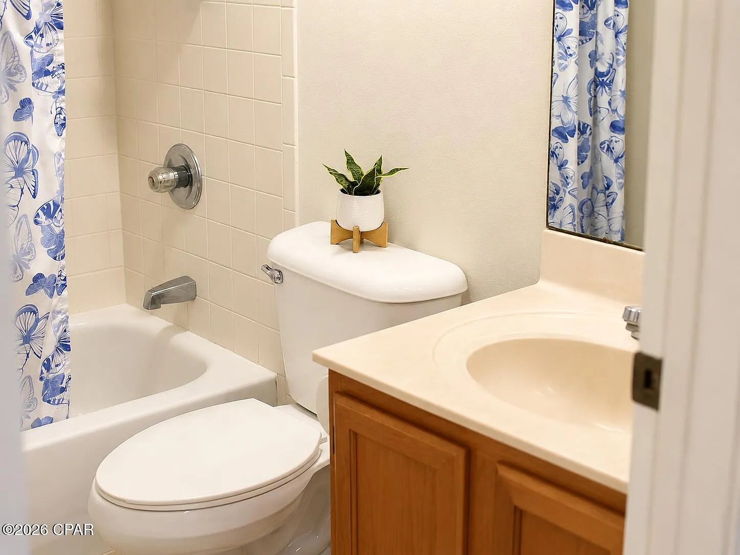 2 bed, 1068 sqft, $1,900 — Photo 4