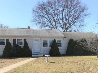60 Sunset Dr, Derby, CT 06418