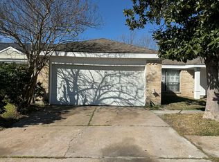 6534 Briar Glade Dr, Houston, TX 77072