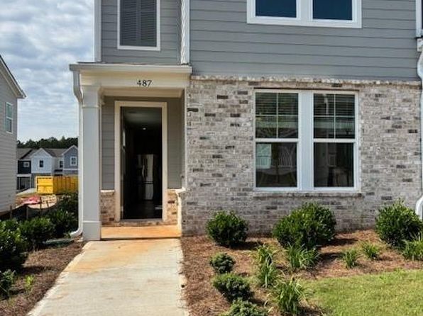 487 Crown Dr