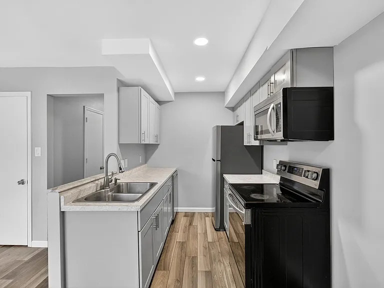 46 Village Dr — Photo 9