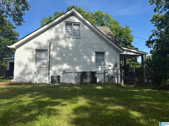 5th image of 3209 Elm St