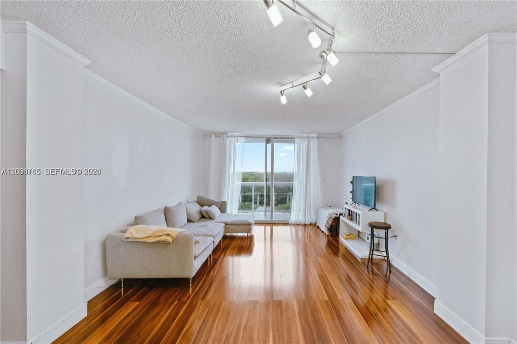 2841 NE 163rd St APT 704, North Miami Beach, FL - View 5