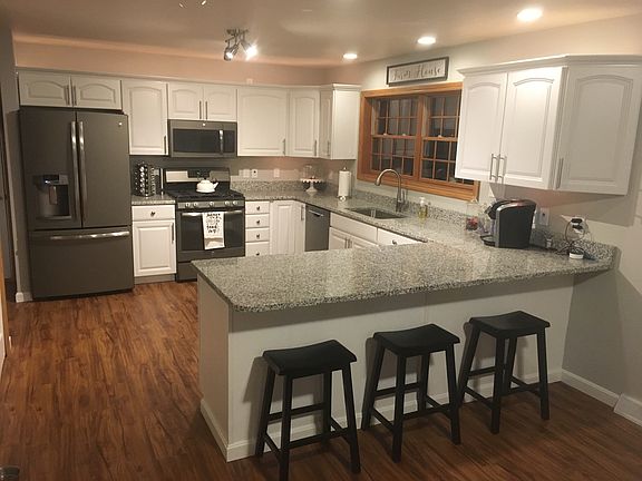 2nd image of 113 Heartland Dr
