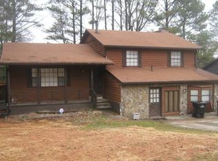 7127 Riverhill Dr, Riverdale, GA 30274