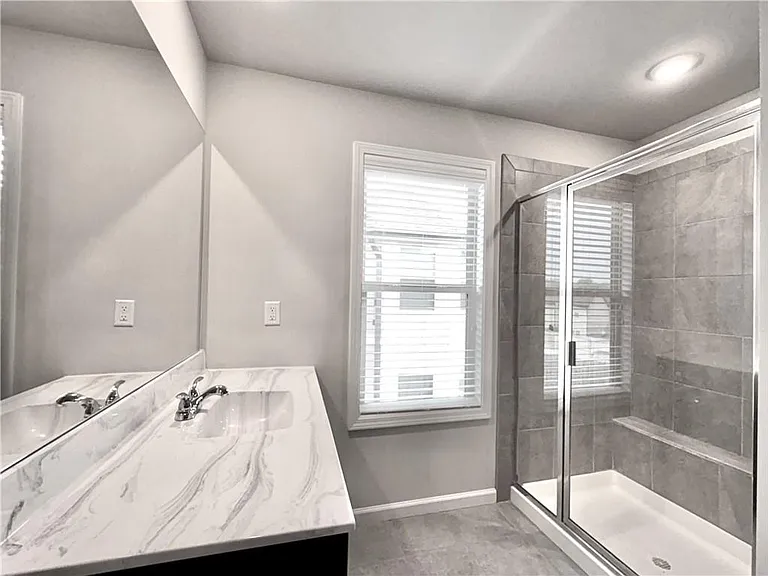 6085 Bay Point Cv — Photo 19