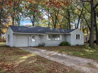 1350 Woodhaven St, Muskegon, MI 49445