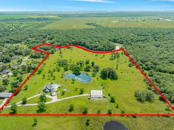 15855 Hickory Dr, Alvin, TX 77511