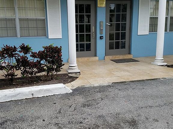 5th image of 3600 Van Buren St APT 202