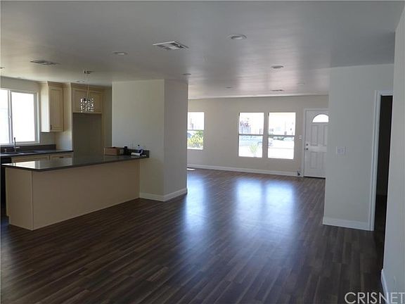 5th image of 412 Valera Dr