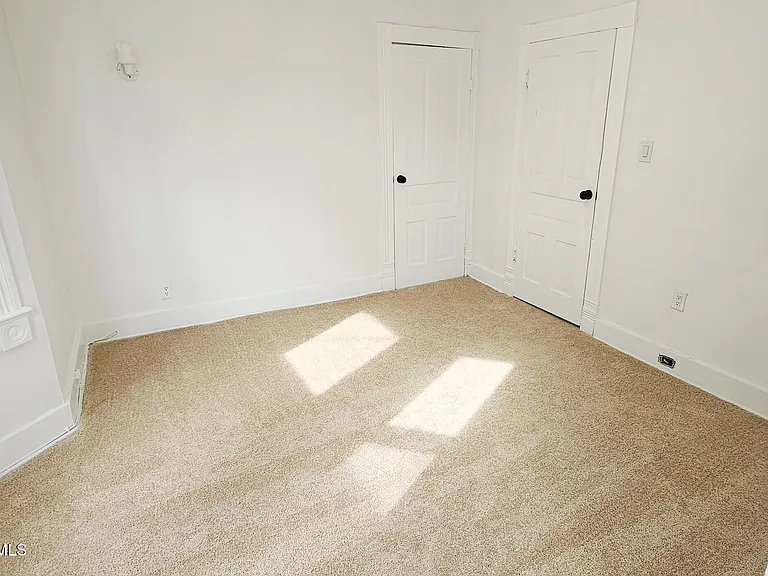 128 S Rebecca Ave — Photo 14