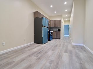 6807 60th St #2L, Ridgewood, NY 11385