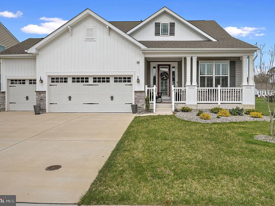 1st image of 24063 Havenwood Ln
